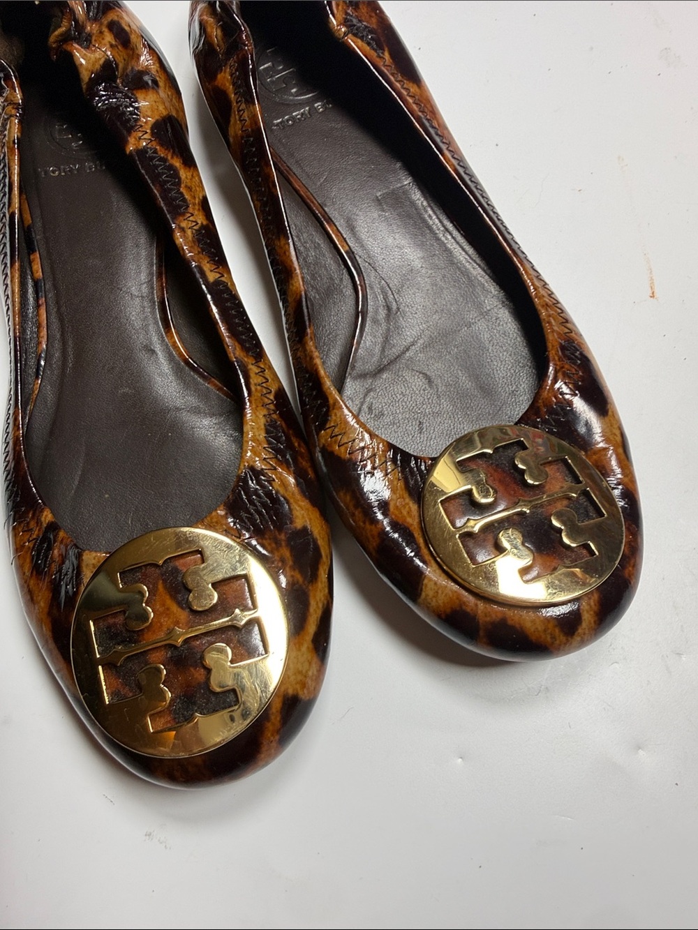 Tory Burch Patent Leather Leopard 'Reva' Ballet Flats S-555 Sz 8.5 - Picture 2 of 8